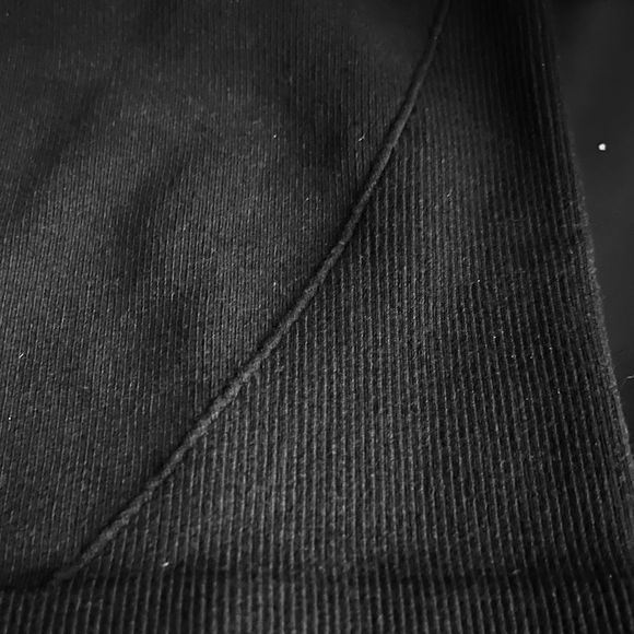 NEW Everlane The Seamless Tee XS/S Black Ribbed Short Sleeve Crew Crop Top Shirt - Picture 4 of 8